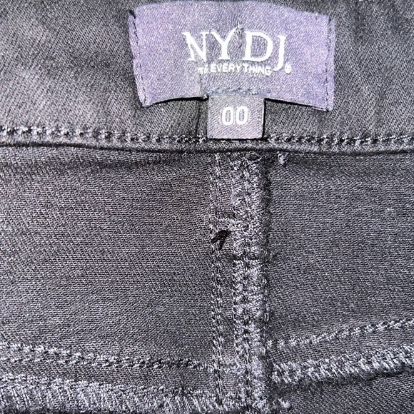 NYDJ Black Skinny Jeans 00 NWT - Picture 6 of 8